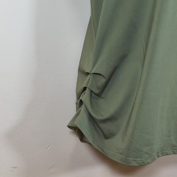 Miselon Women's  Green Cold Shoulder Top , Size XL - Picture 2 of 8